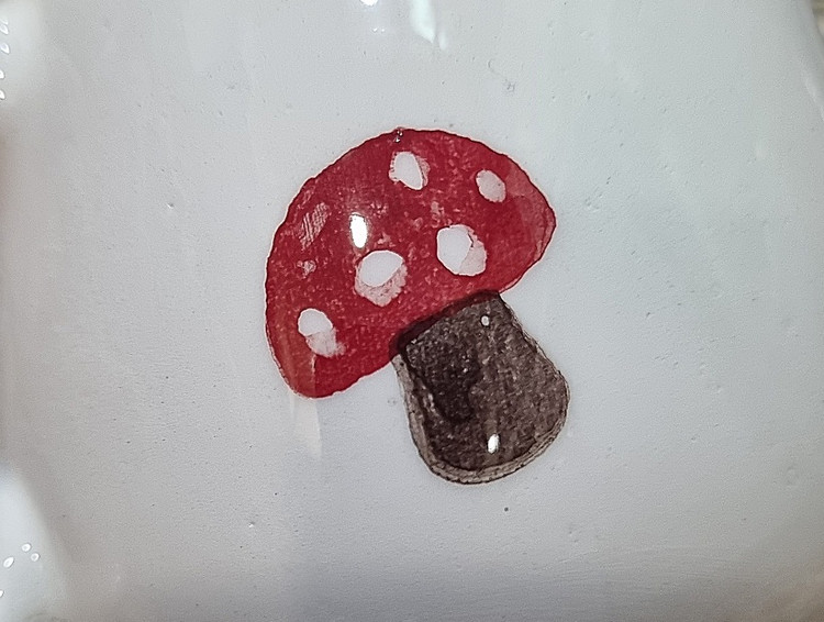 ماگ مخروطی طرح خوراکی تواناسرام